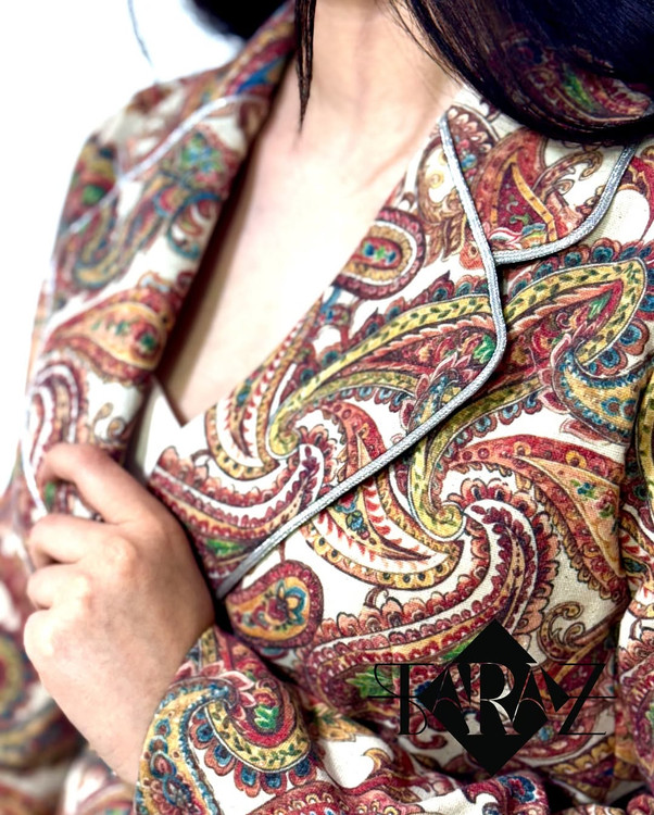 کت لینن زنانه مدل ترمه با آستر، دوخت مزونی و مغزیدوزی شده، فیت خوشفرم، مناسب استایل شیک و روزمره