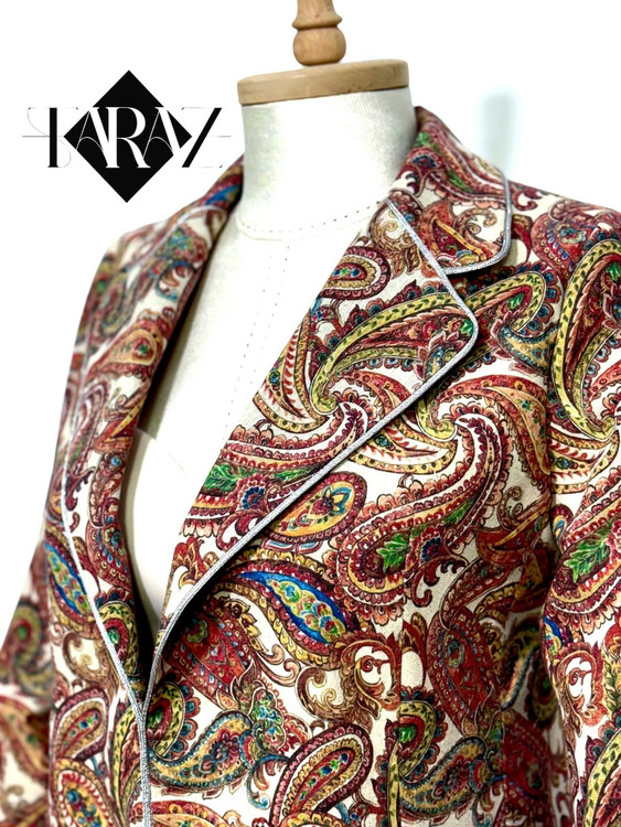 کت لینن زنانه مدل ترمه با آستر، دوخت مزونی و مغزیدوزی شده، فیت خوشفرم، مناسب استایل شیک و روزمره